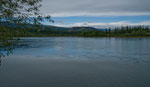 der riesige Yukon in Carmacks (an seinem Oberlauf)
