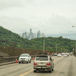 ....im Hintergrund die Skyline der Innenstadt.....