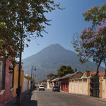 Antigua ist umgeben von schönen aber auch tödlichen Vulkanen....