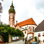 ...mit seinem tollen Bier...