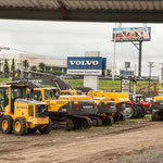 Neben LKW´s werden auch Baumaschinen verkauft......