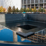 ...Denkmal an die ehemaligen Hochhäuser am "Ground Zero"...