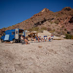 .... am Neujahrstag "bringt Anni die Wiener Philharmoniker an den Strand"....