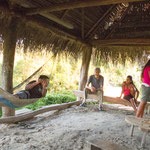 ....ein Schätzchen am Nachmittag in der "open air Küche"....
