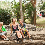 ....die Mannschaft ist geschafft aber zufrieden.