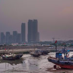 ....Dschunken und Hochhäuser.....