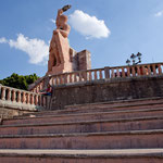 Pipila Denkmal - der Freiheitskämpfer