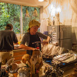 Petra und Wolf beim kochen....