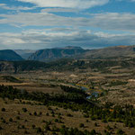 Am Horizont die tiefe Glenwood Schlucht des Colorado Rivers