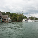 ....in jeder Bucht des Sees verbirgt sich eine Marina.....