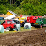 zum Teil exotisiche selbstgebaute Fahrzeuge