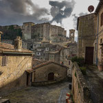 Im Hintergrund die Burg aus dem 11ten Jahrhundert