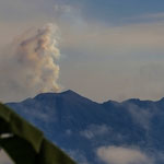 ....spukt ganz schön viel Rauch und Qualm aus....