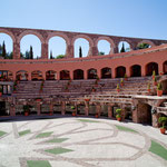 Äquadukt hinten und vorne 5 Sterne Hotel in Stierkampfarena