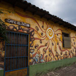 ....und ganz toll bemalte Häuserfronten