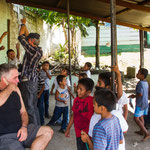 ....Bruce und Rudi machen den "Kasper"....