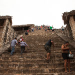 Der Aufstieg zur großen Pyramide.....
