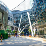 .....supermoderne Einkaufstempel.....