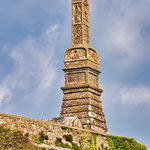 ...schlank, hoch und wunderschön verziert