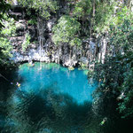 ....ganz schön tief dieser "Pool"