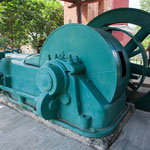 100 PS hatte die riesige Dampfmaschine.....