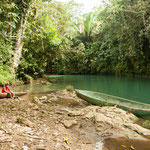 ....auch dem Weg zur Quelle des "Rio Columbia" mit seiner tollen Farbe.....