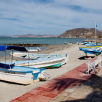 ....und bietet alle Arten von Wassersport ......