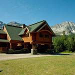 eine wunderschöne Lodge in den Bergen von Fernie