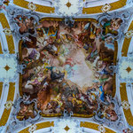 Speziell die unglaublichen Deckenmalereien...