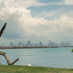 ....oder Glitzer-Skyline - beides eng beisammen.