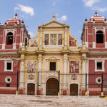 ....eine Weitere von vielen Kirchen.....