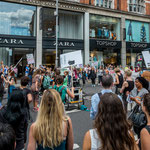 ...eine Demo -aber immer friedlich und meistens ein "happening"...