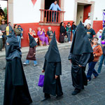 ....Ku - Klux - Klan ??....