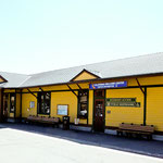 .... der Bahnhof und Tourist - Info