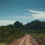 Die sehr kleine und schlechte "Dreckstrasse - Coastal Highway" nach Süden....