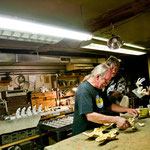 .... und John Billings zeigt seine spezifischen Kenntnisse der Formenherstellung