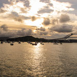 ....und die skyline der "Las Americas Brücke" in der Abendstimmung....