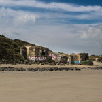 Die Natur hat die meisten ausgegraben und teilweise liegen sie inzwischen am Strand