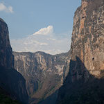 ....senkrechte Wände bis zu 1.000 m hoch.