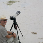 ....bei einer Brennweite von 800mm braucht man ein Stativ.....