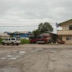 .....gegenüber der Polizeistation / Feuerwehr....