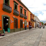 die warmen Farben sind für alle Kolonialstädte charakteristisch