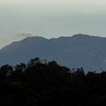 ....der Vulkan Turrialba mag uns - auch in dieser Entfernung winkt er uns zu....