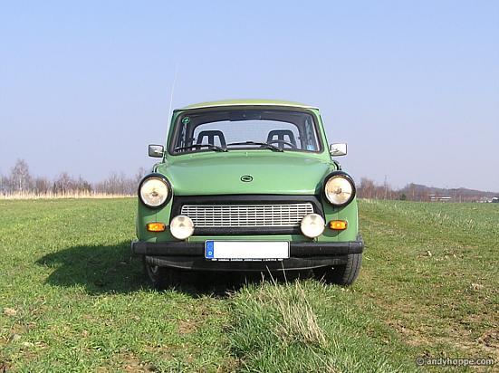 Trabant von rechts vorn